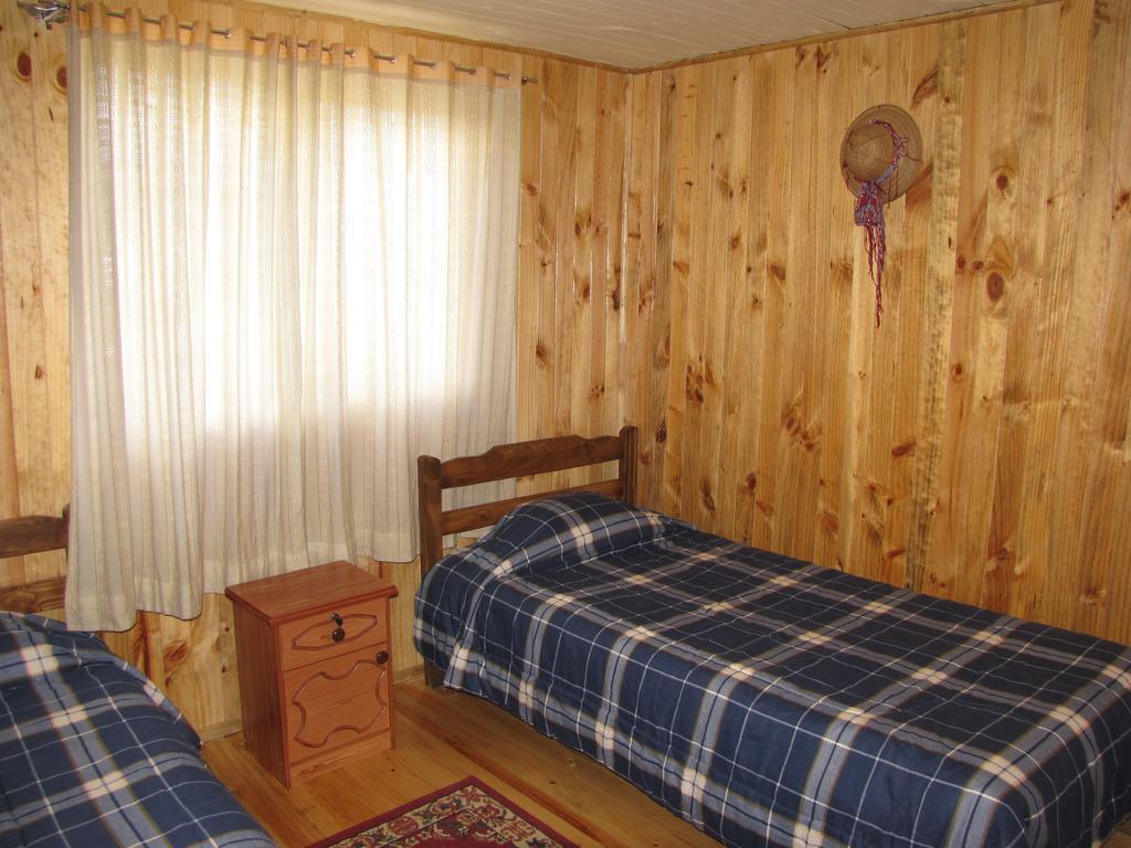 Hostal Austral Ancud Exterior photo